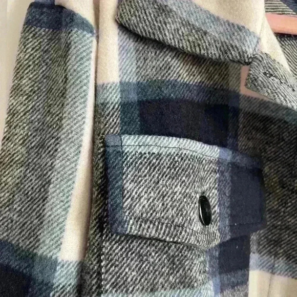 Plaid jacket/shirt - Picture 4 of 9